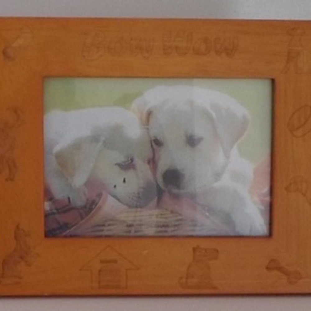 Bow Wow Wood Frame